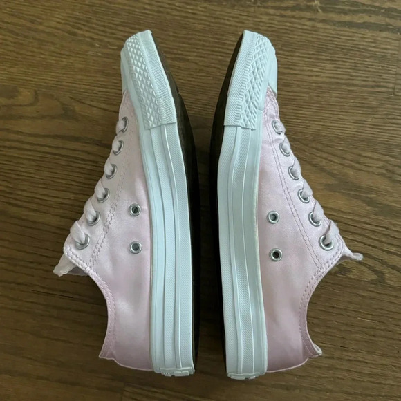 Converse Chuck Taylor All Star Ox Women's ShoesSatin Arctic Pink/White size 7 - Picture 5 of 15